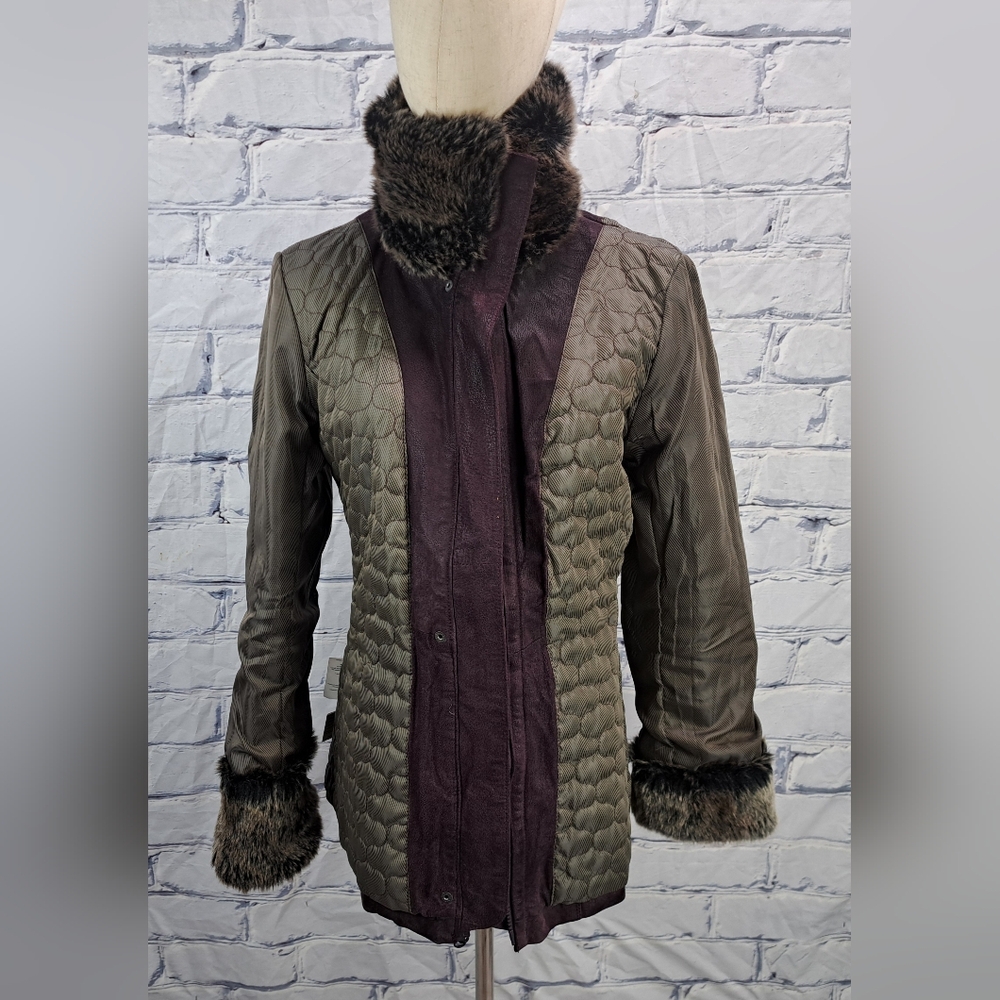 Danier Women's Leather Jacket Winter Coat with Fur Trim Purple Zip Cuffs Small - Picture 12 of 16
